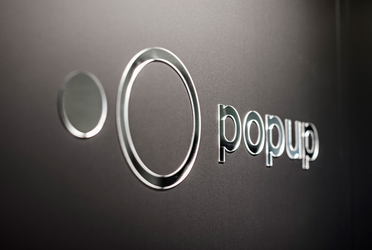 Popup Logo Auf Der Wand