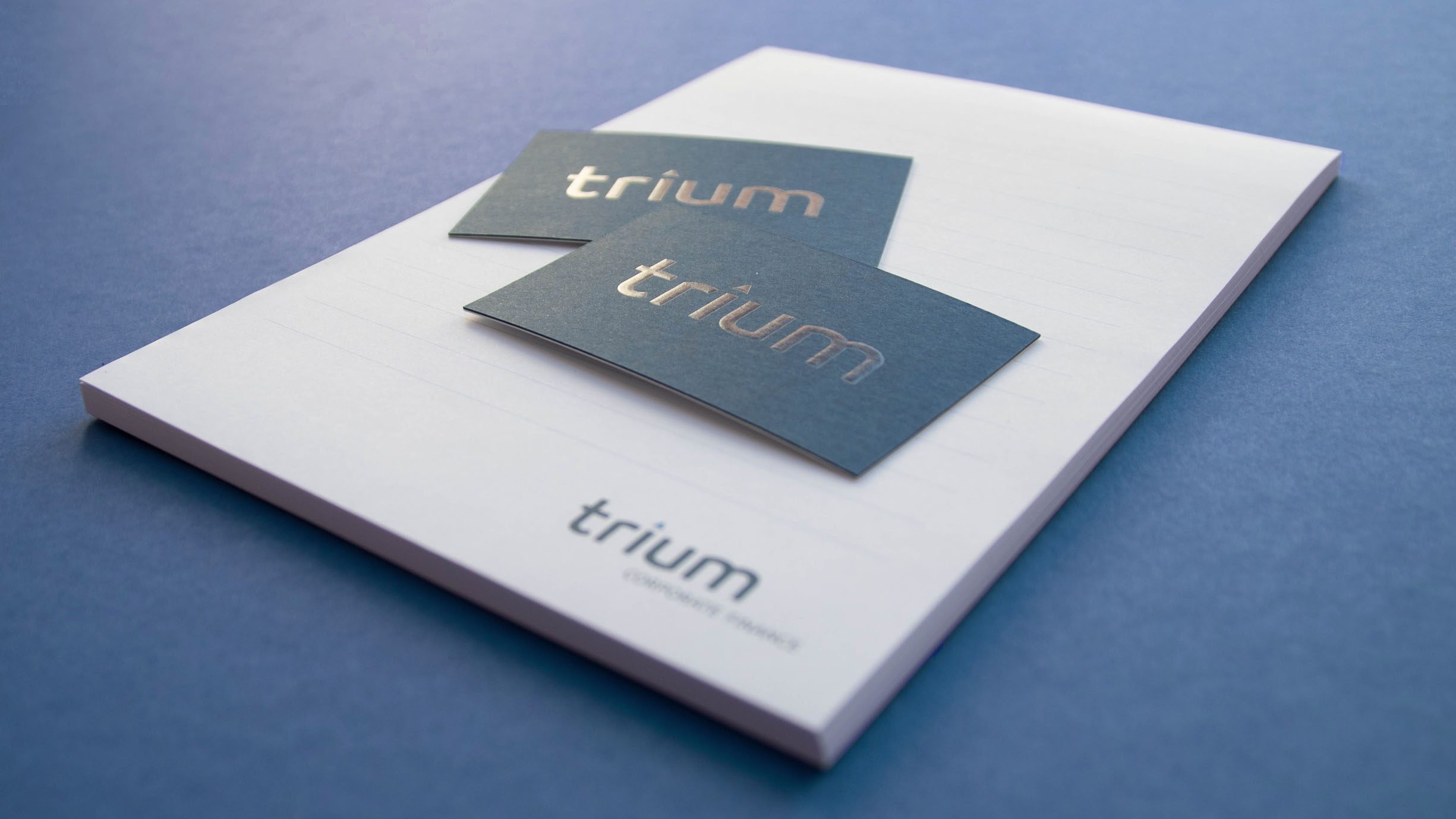 Trium Corporate Design Visitenkarten und Notizzettel